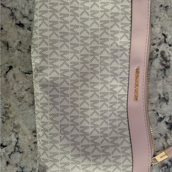 Michael Kors Bag - Picture 1 of 2